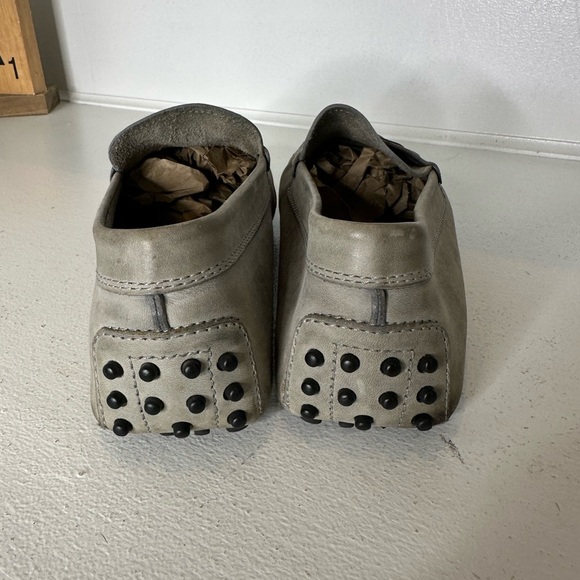 Tod’s Taupe Classic Leather Quiet Luxury Preppy Gommino Loafers –Size 8 (US 9.5) - Picture 6 of 10